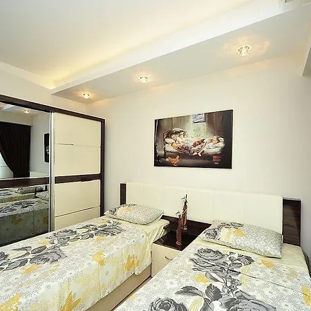 Apartment Family In Azura Park