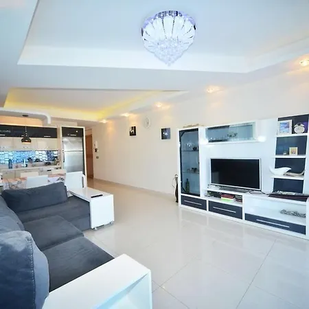Family In Azura Park Apartment Mahmutlar