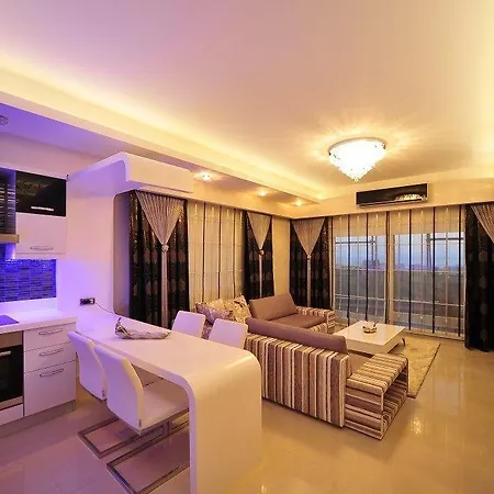 Apartment Family In Azura Park