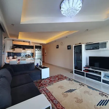 Family In Azura Park Apartment *
