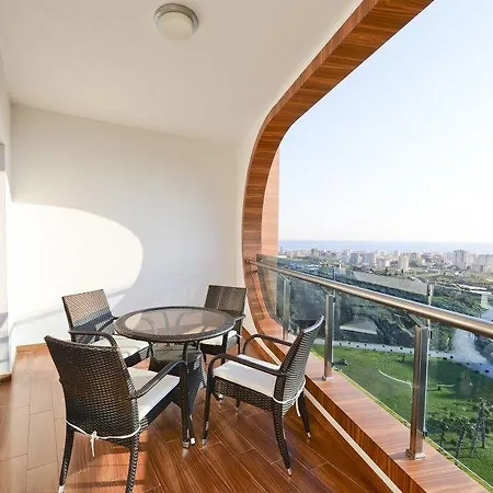 Apartment Family In Azura Park