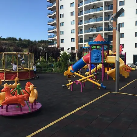 Family In Azura Park Mahmutlar